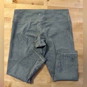 Lululemon Wunder Train crop pants